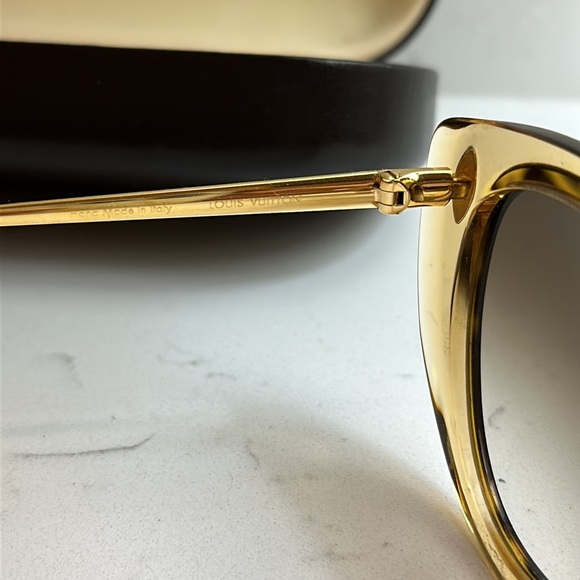 Louis Vuitton Willow Sunglasses - Picture 5 of 8